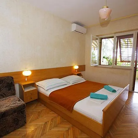 Appartement 16 Brela